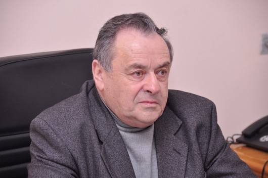 политическая ситуация в Украине, В Крыму осудили снос киевского памятника Ленину