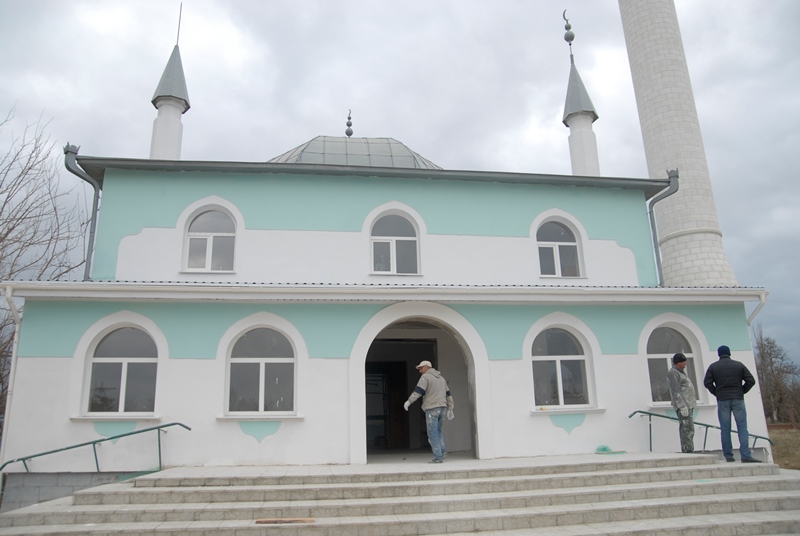 Мечеть, В Сакской мечети идут восстановительные работы