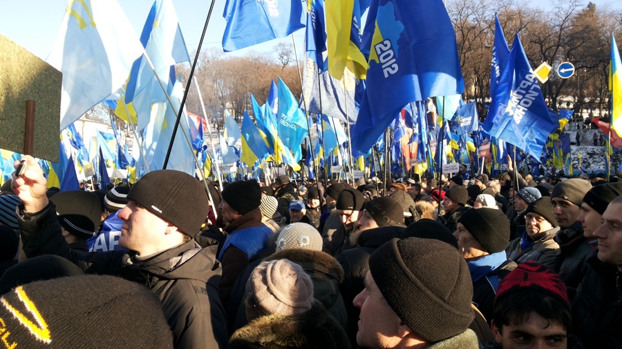 В Киеве наблюдается особое единение участников митинга в поддержку государственного курса политическая ситуация в Украине, В Киеве наблюдается особое единение участников митинга в поддержку государственного курса
