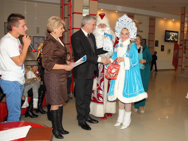 В Алуште выбрали лучшую Снегурочку Новый год, В Алуште выбрали лучшую Снегурочку