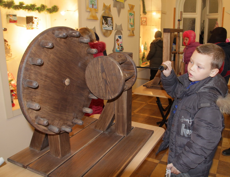 Выставка, В Симферополе открылась интерактивная выставка механизмов Леонардо да Винчи