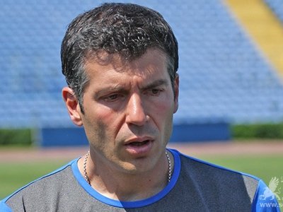 «Таврия» разрывает контракт с греческим тренером Таврия, «Таврия» разрывает контракт с греческим тренером