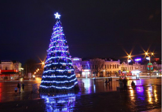 Новый год, В Симферополе закончили монтировать новогоднюю иллюминацию