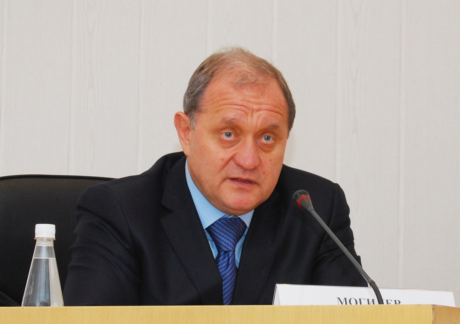 Премьер Крыма предложил меджлису перейти в правовое поле Меджлис, Премьер Крыма предложил меджлису перейти в правовое поле