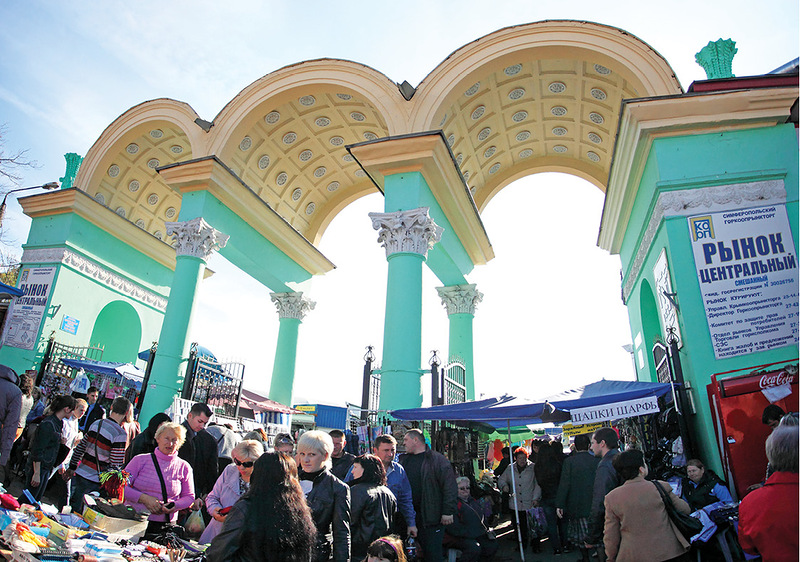 Пожар, В Симферополе горел Центральный рынок 