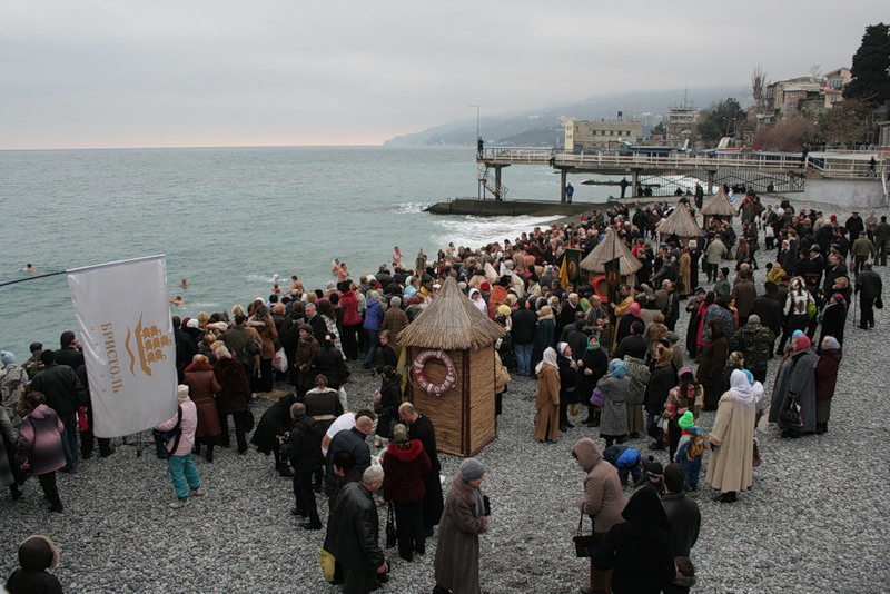 Крещение, В Крыму 80 спасателей будут обеспечивать безопасность на Крещение