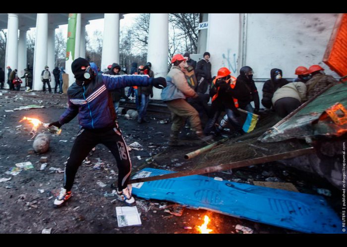 Крымские татары осудили беспорядки в Киеве политическая ситуация в Украине, Крымские татары осудили беспорядки в Киеве