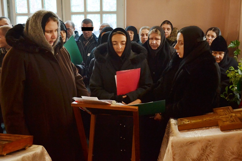 Колония, Монахини посетили заключенных в колониях Крыма 