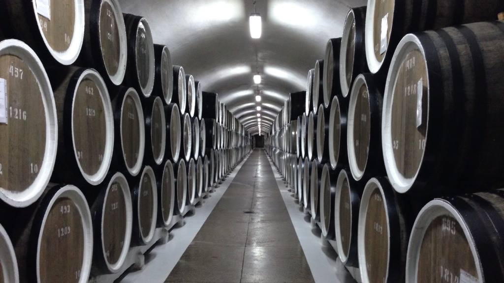 Инвестиции, В Крыму реализуют инвестпроект по созданию нового винодельческого завода