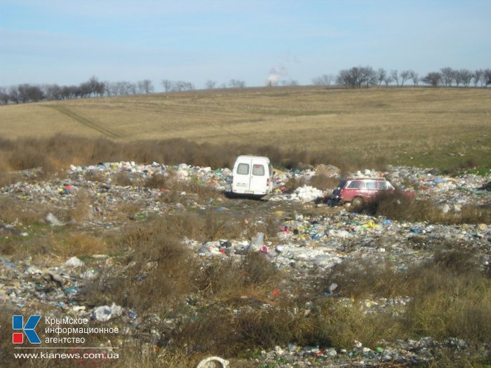 Прокуратура расследует засорение 11,5 га около аэропорта «Симферополь» Мусор, Прокуратура расследует засорение 11,5 га около аэропорта «Симферополь»