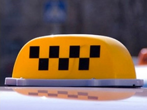 В Симферополе заработало первое социальное такси Социальное такси, В Симферополе заработало первое социальное такси