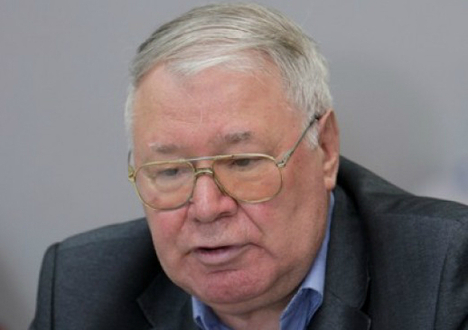 Обвинять крымский парламент в сепаратизме глупо, – эксперт Обвинять крымский парламент в сепаратизме глупо, – эксперт