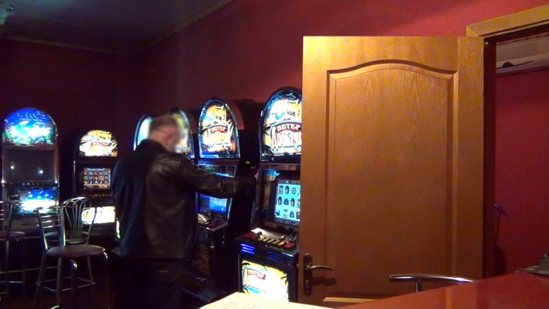 В Симферополе закрыли подпольное казино В Симферополе закрыли подпольное казино