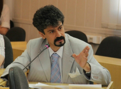 Украина оказалась в центре геополитической схватки, – эксперт Украина оказалась в центре геополитической схватки, – эксперт