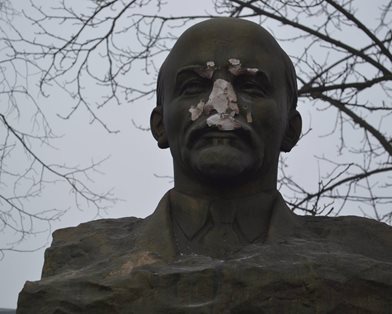 В Крыму повредили бюст Ленина