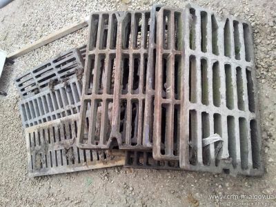 В Симферополе массово воруют крышки люков и ливневок