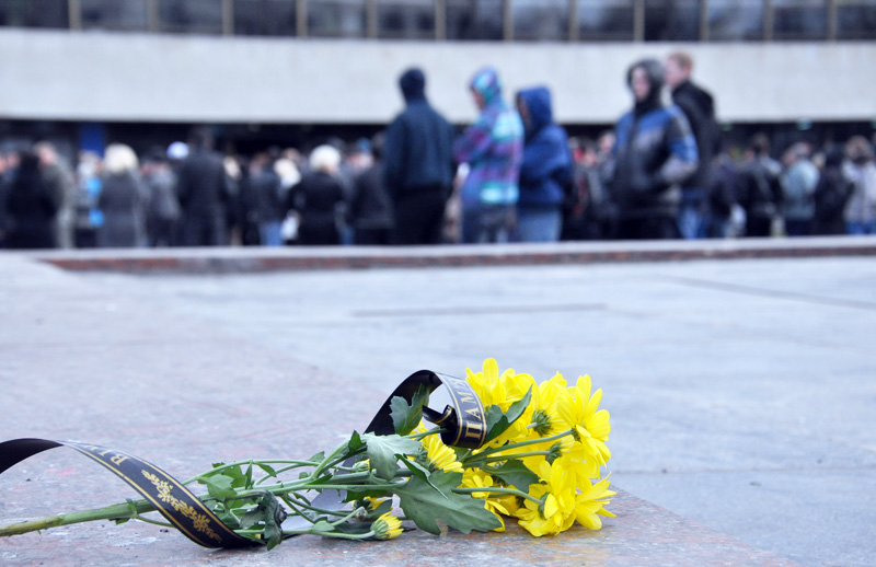 В Симферополе простились с погибшими в Киеве правоохранителями