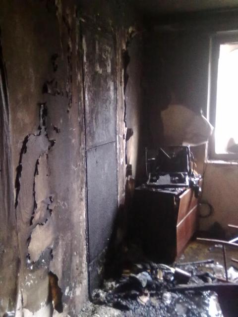 На пожаре в Севастополе спасли двух человек На пожаре в Севастополе спасли двух человек