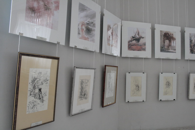 В Доме художника проходит выставка работ крымских иллюстраторов