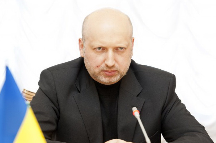 Захват парламента АРК будет расцениваться как «преступление против Украины», – Турчинов