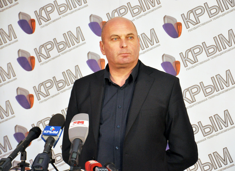 Над Симферополем открыли воздушное пространство