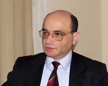 Крымчане вынуждены выбирать между безопасностью семьи и целостностью страны, – политолог Крымчане вынуждены выбирать между безопасностью семьи и целостностью страны, – политолог