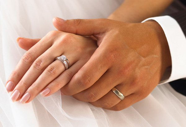 В Крыму приостановили регистрацию браков