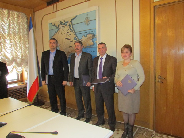 Меморандум партий Крыма станет знаковым для республики, – Константинов Меморандум партий Крыма станет знаковым для республики, – Константинов