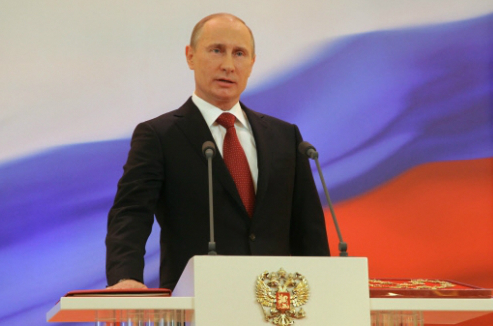 Путин предложил утвердить в Крыму три государственных языка