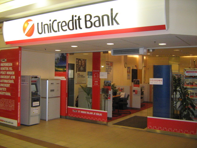 «UniCredit Bank» заморозил кредитные лимиты для крымских клиентов
