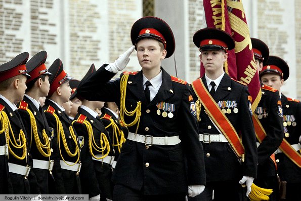 В Севастополе создадут высшее военное и президентское кадетское училища