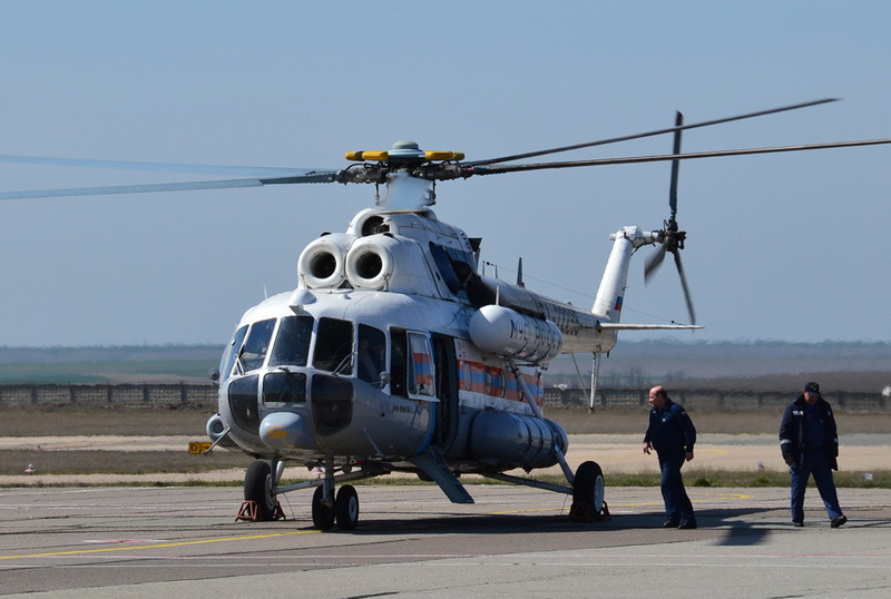 На дежурство в Крыму заступил вертолет Ми-8