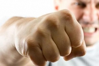 В Симферополе мужчина до смерти избил свою сожительницу