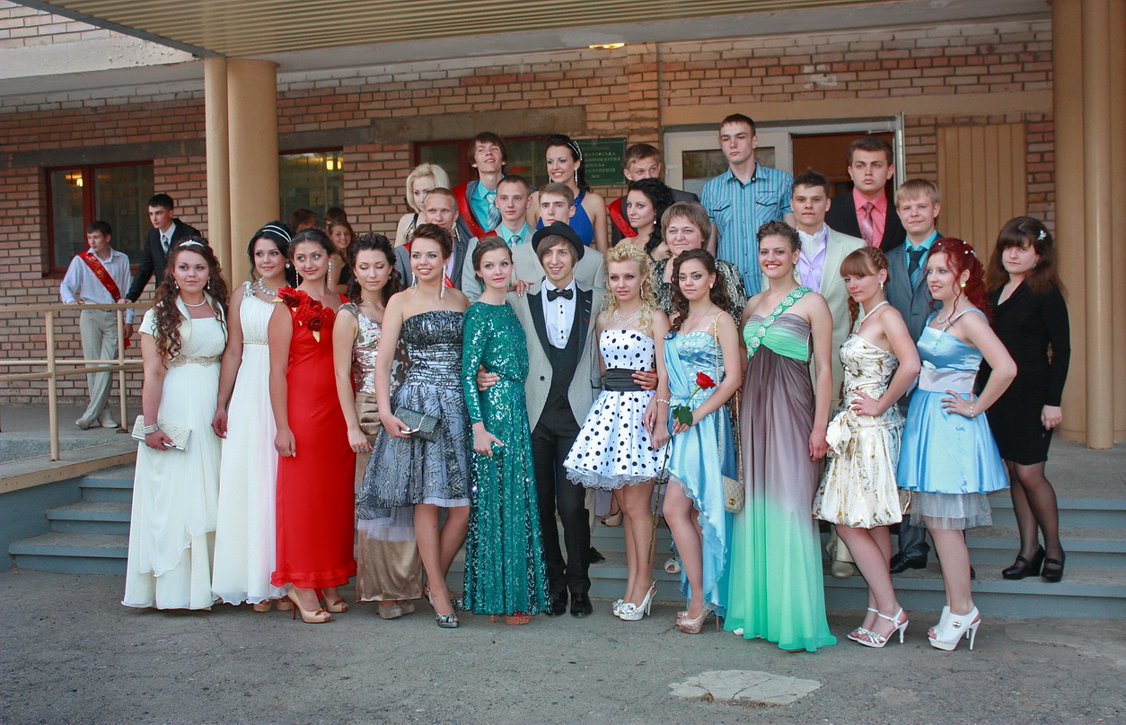 Для школьников Алушты выпускной вечер проведут в последний день весны