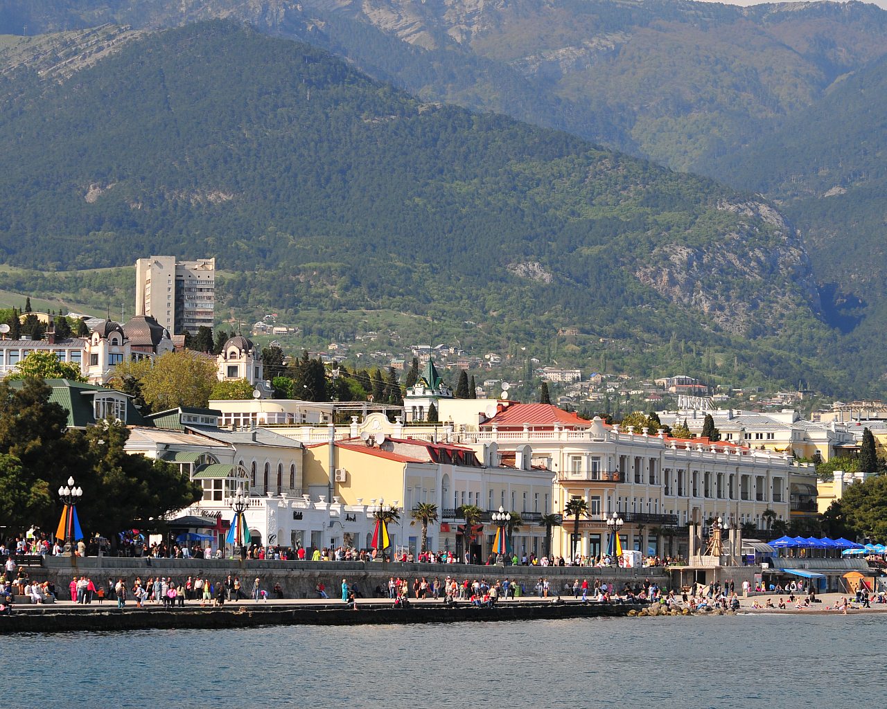 Вологда и Южно-Сахалинск предложили установить побратимские отношения с Ялтой Вологда и Южно-Сахалинск предложили установить побратимские отношения с Ялтой