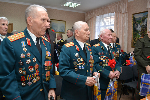 В Симферополе проживает 78 ветеранов-освободителей города В Симферополе проживает 78 ветеранов-освободителей города