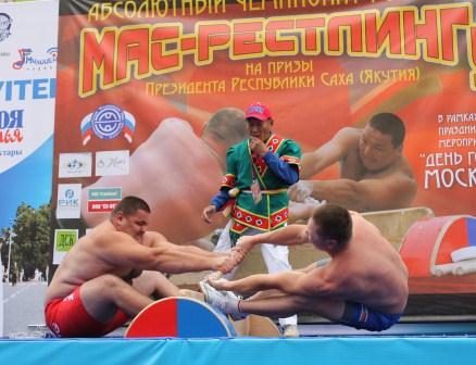 Крымчане впервые выступили на всероссийском чемпионате по мас-реслингу Крымчане впервые выступили на всероссийском чемпионате по мас-реслингу