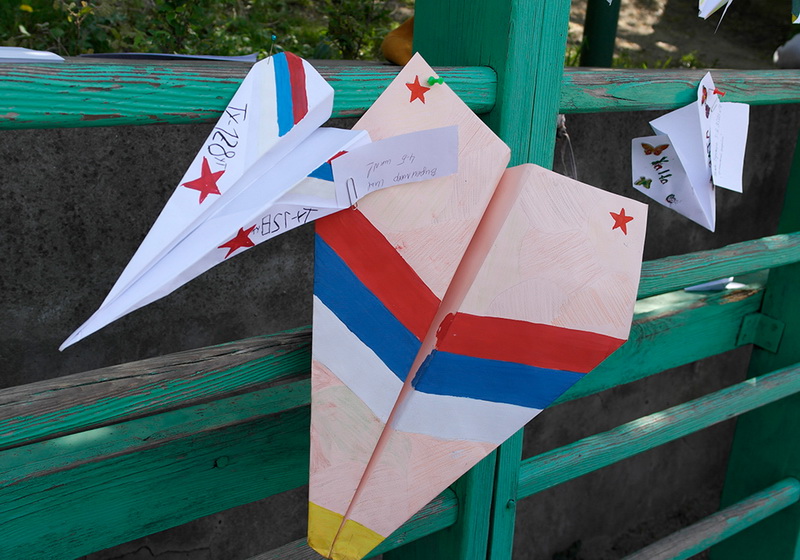 В Ялте прошел фестиваль бумажных самолетиков В Ялте прошел фестиваль бумажных самолетиков