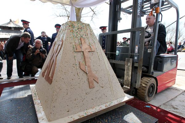 Севастополю подарят «Царь-Пасху» Севастополю подарят «Царь-Пасху»