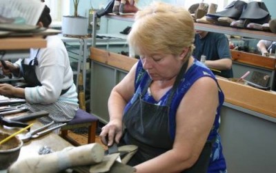 Ростовский протезный завод взял шефство над заводом Симферополя Ростовский протезный завод взял шефство над заводом Симферополя