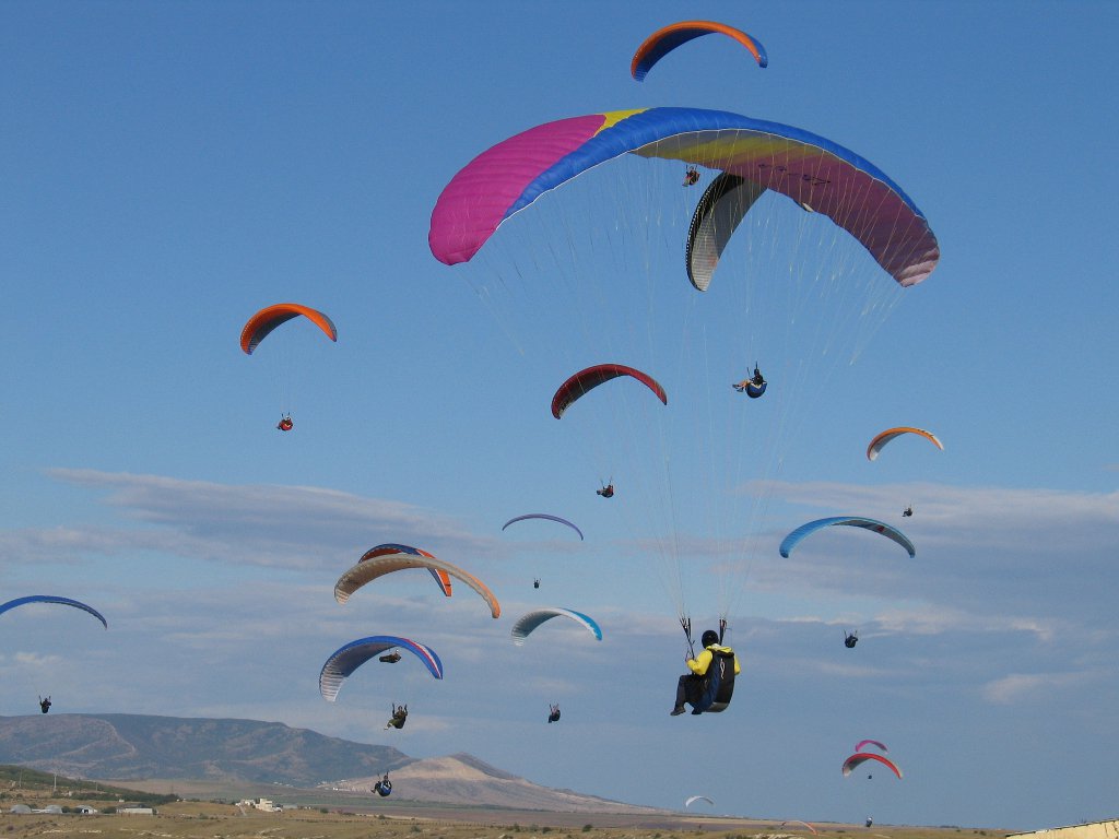 На «Крымские авиационные игры» в Феодосии съедутся 3-5 тыс. человек На «Крымские авиационные игры» в Феодосии съедутся 3-5 тыс. человек