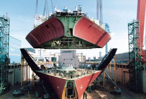 Российские предприятия готовы строить суда на заводе в Керчи Российские предприятия готовы строить суда на заводе в Керчи