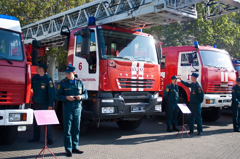 В Севастополе отметили 365-летие пожарной охраны В Севастополе отметили 365-летие пожарной охраны