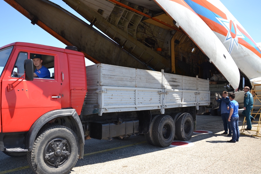 В Крым прибыла новая спецтехника для МЧС В Крым прибыла новая спецтехника для МЧС