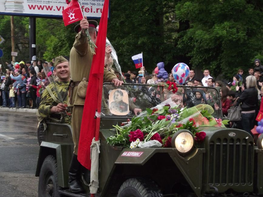 Симферополь отметил праздник Победы Симферополь отметил праздник Победы