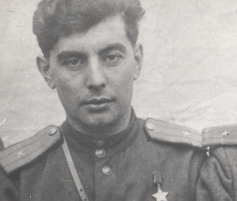 В Партените открыли памятник Герою Советского Союза В Партените открыли памятник Герою Советского Союза