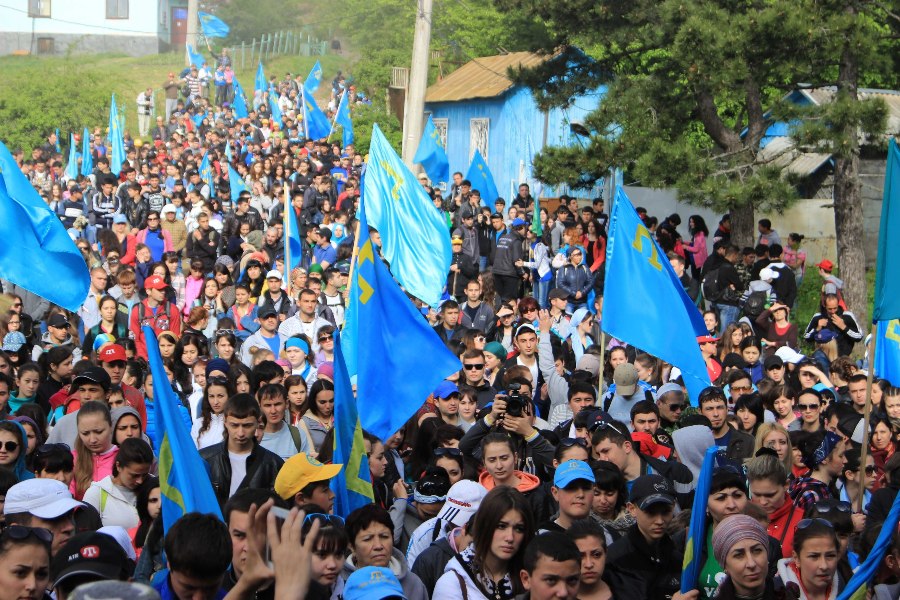 В Крыму состоялось восхождение на Чатыр-Даг в память о жертвах депортации В Крыму состоялось восхождение на Чатыр-Даг в память о жертвах депортации