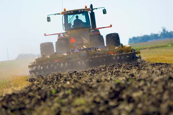 В Крыму из-за проблем с водой не посеяли овощи и поздние зерновые В Крыму из-за проблем с водой не посеяли овощи и поздние зерновые
