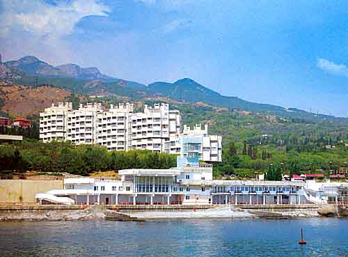 Крымские здравницы загружены на 30%