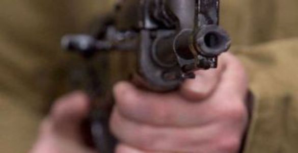 В Симферополе в бытовой ссоре отец застрелил сына из автомата